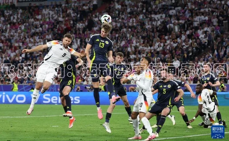 中欧体育app下载安装颐驰 06飞跃瞬间：运动赛事插画素材图